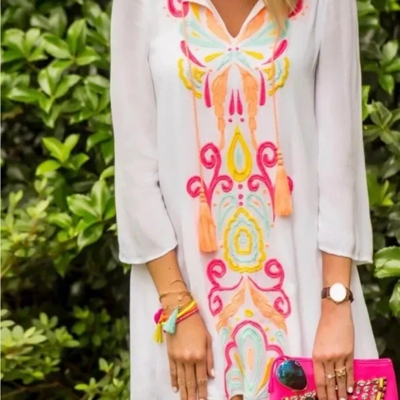 Lilly Pulitzer White Tunic with Pink and Orange Accents. Only worn a few times. - Picture 15 of 15